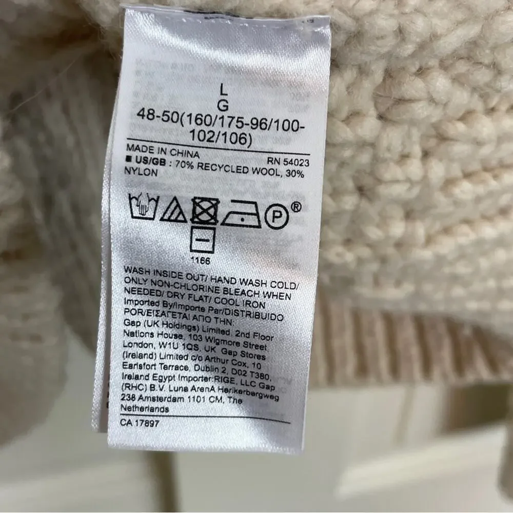 Banana Republic stay warm
